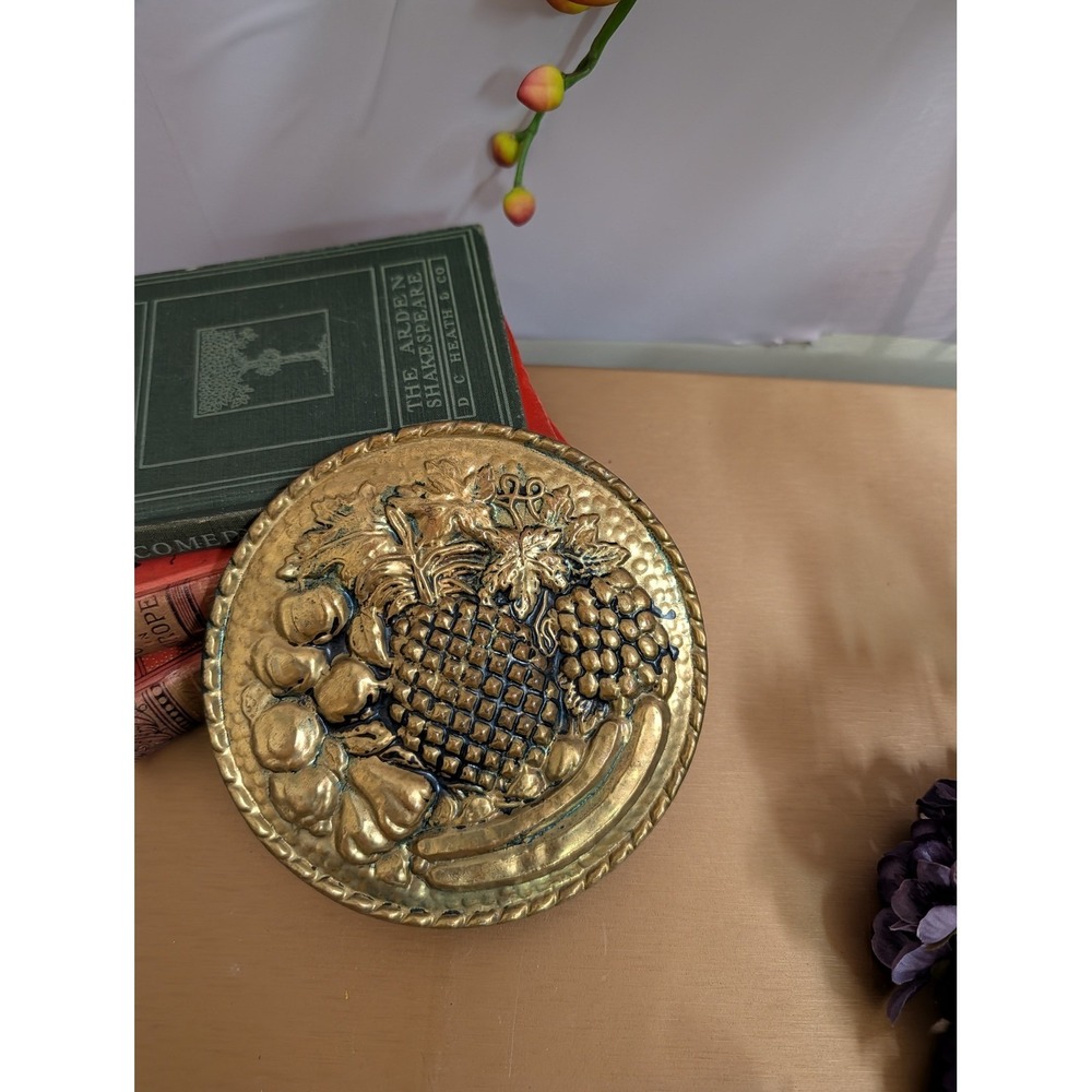 Vintage Brass Embossed Pineapple Grape Fruit Wall Pocket Plaque‎ Art